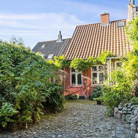 Beautiful Private Apartment, With Garden, Roof Terraze, 150 Square M, 2 Floors, 2 Bedrooms And An Extra Bed In The Livingroom Århus 外观 照片